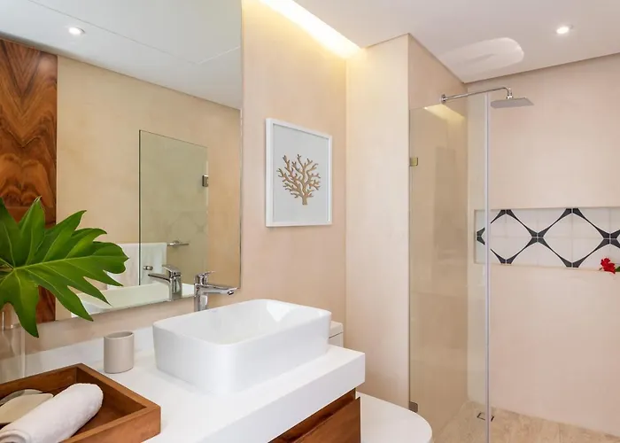Your Place In With Pool, Gym And Coworking *