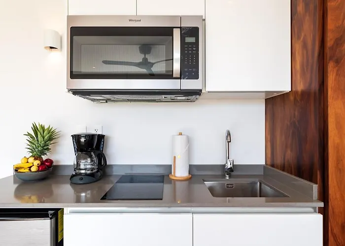 Your Place In With Pool, Gym And Coworking Apartment